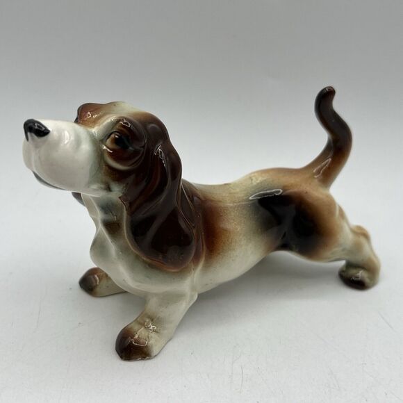 Vintage Miniature Porcelain Basset Hound Dog Figurine 5.5" Brown White - Picture 1 of 8